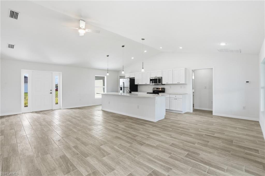 CAPE CORAL - Residential