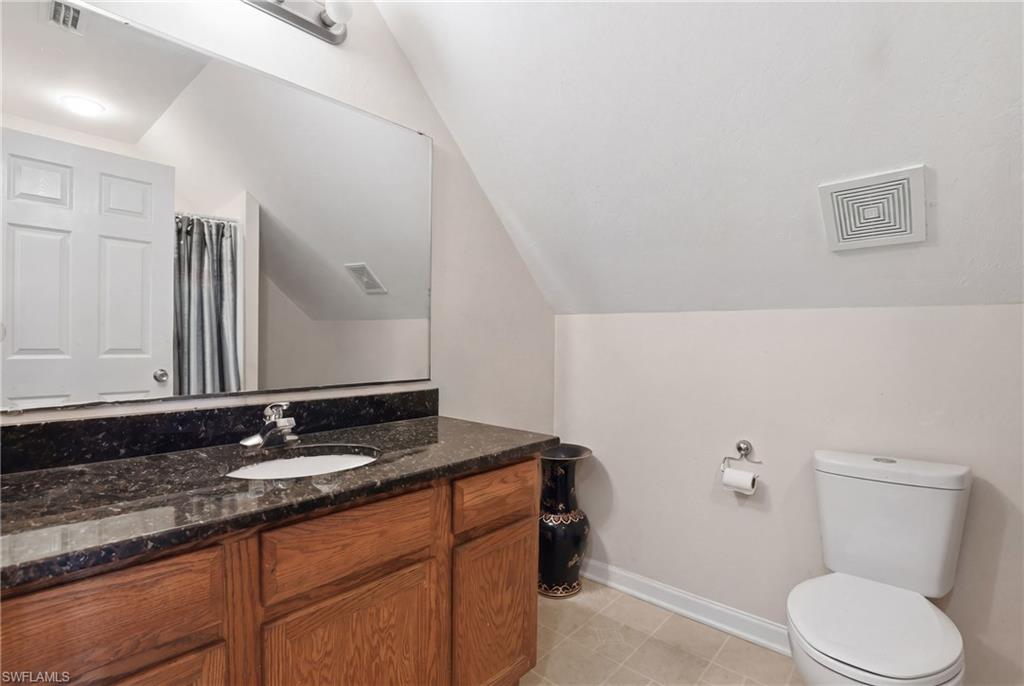 LEAWOOD LAKES - Residential