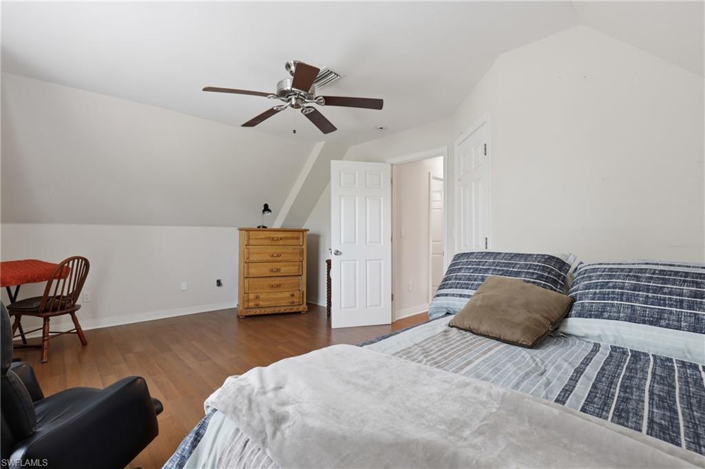 LEAWOOD LAKES - Residential