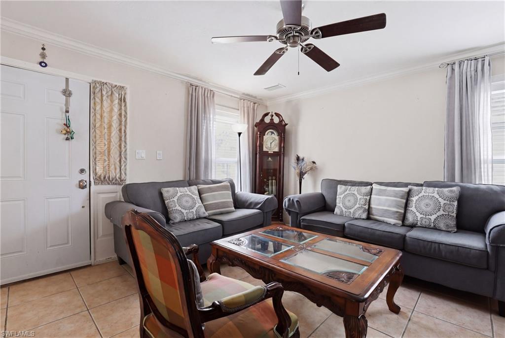 LEAWOOD LAKES - Residential