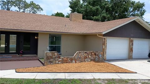 3831 Little Creek DR FORT MYERS FL 33905