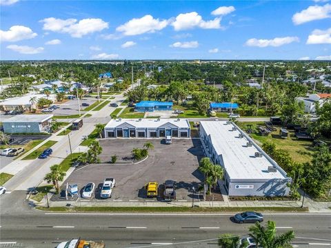 525 E Olympia AVE PUNTA GORDA FL 33950
