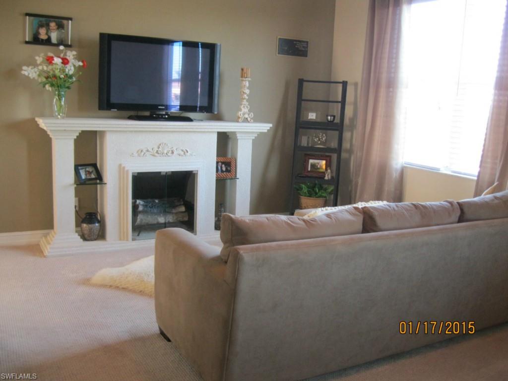 CORAL LAKES - Residential