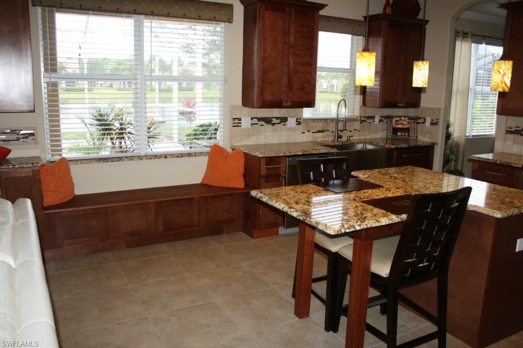 CORAL LAKES - Residential