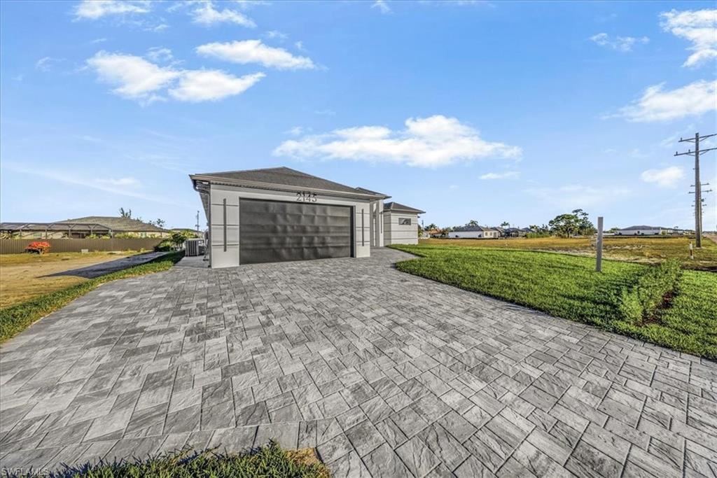 CAPE CORAL - Residential