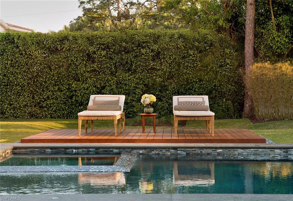 PINE RIDGE - Residential