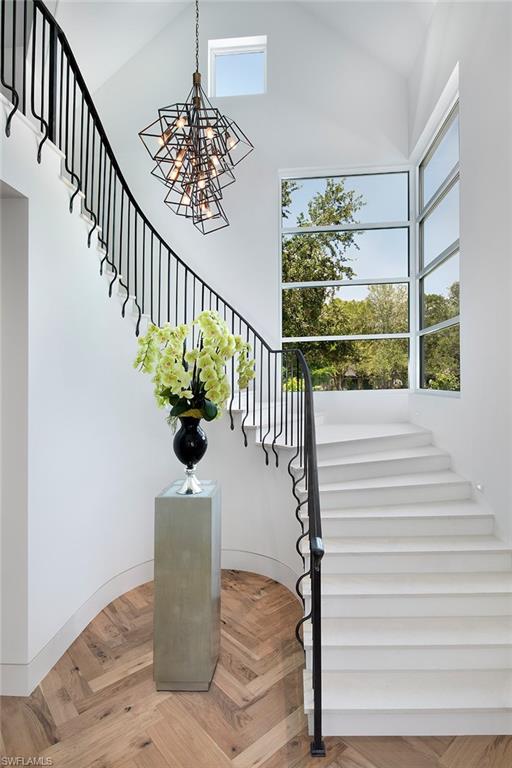 PINE RIDGE - Residential