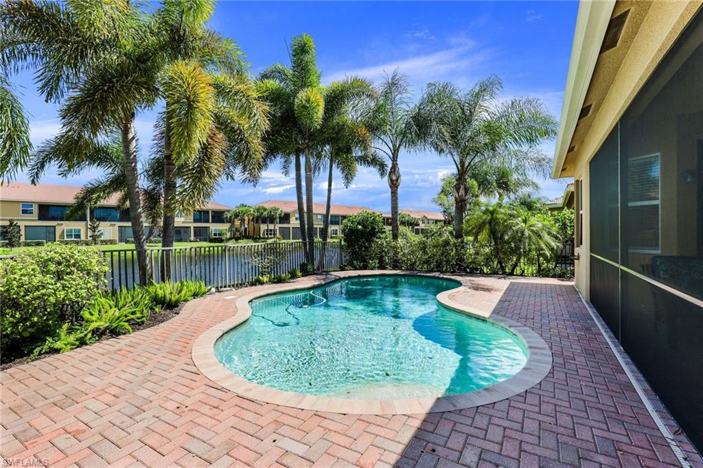 MARBELLA LAKES - Residential