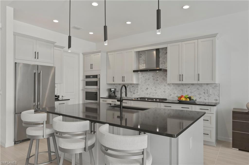 SEVEN SHORES - Residential