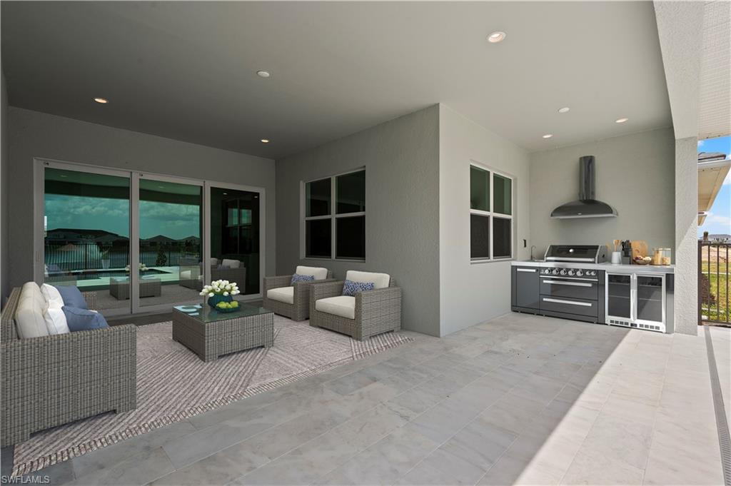 SEVEN SHORES - Residential