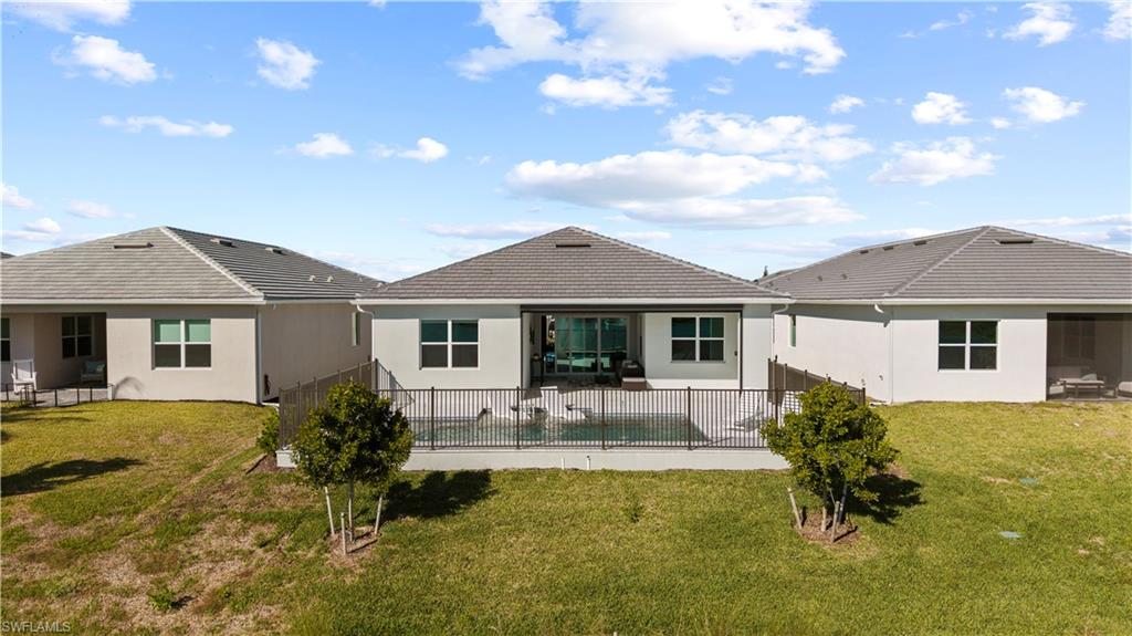 SEVEN SHORES - Residential