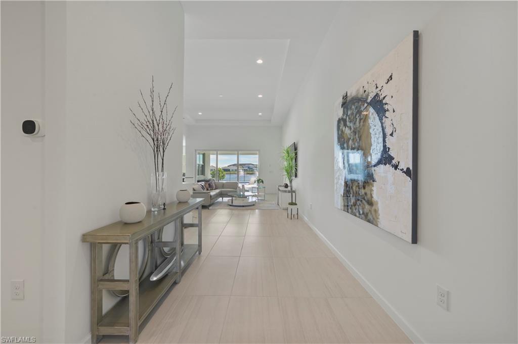 SEVEN SHORES - Residential