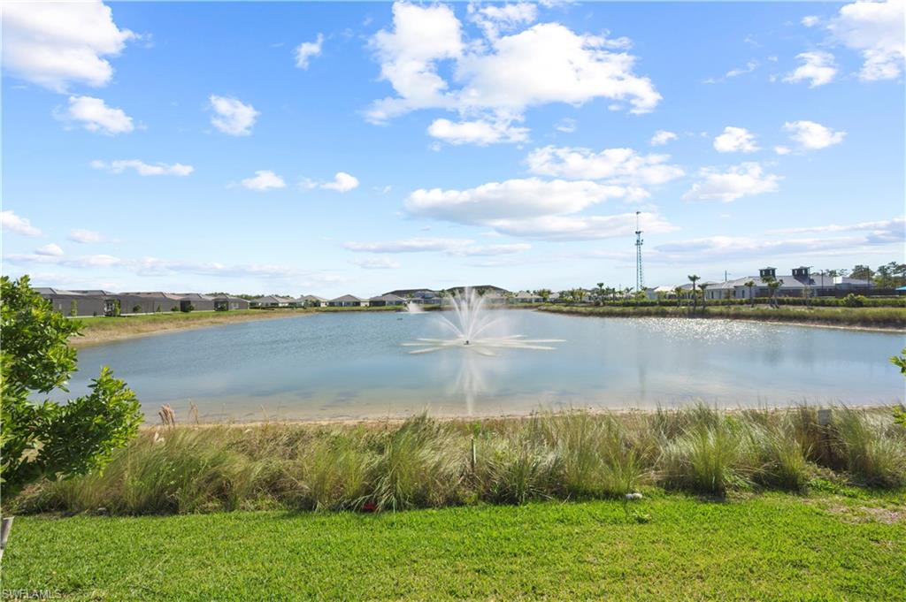 SEVEN SHORES - Residential