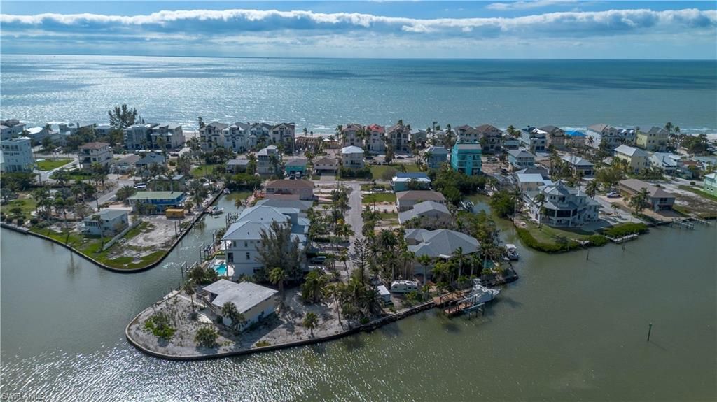 Photo of 6008 Cypress LN, BONITA SPRINGS, FL 34134 (MLS # 225073298)