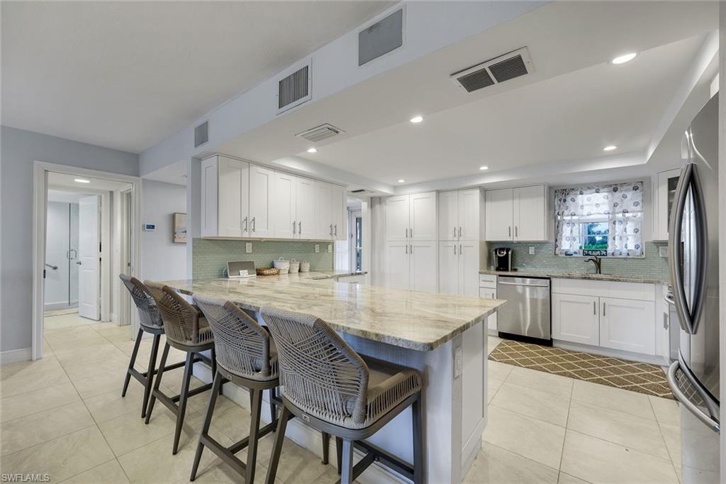 1011 Swallow AVE 105