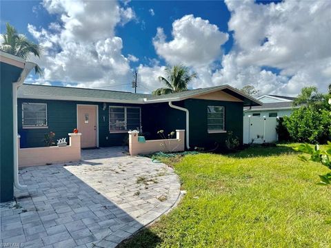 2354 Gorham AVE FORT MYERS FL 33907