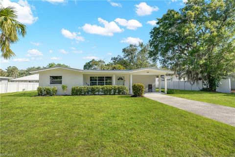 Photo of 440 6th AVE, LABELLE, FL 33935 (MLS # 226016005)