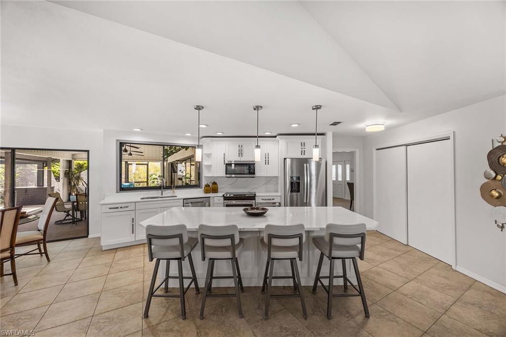 KINGS LAKE - Residential