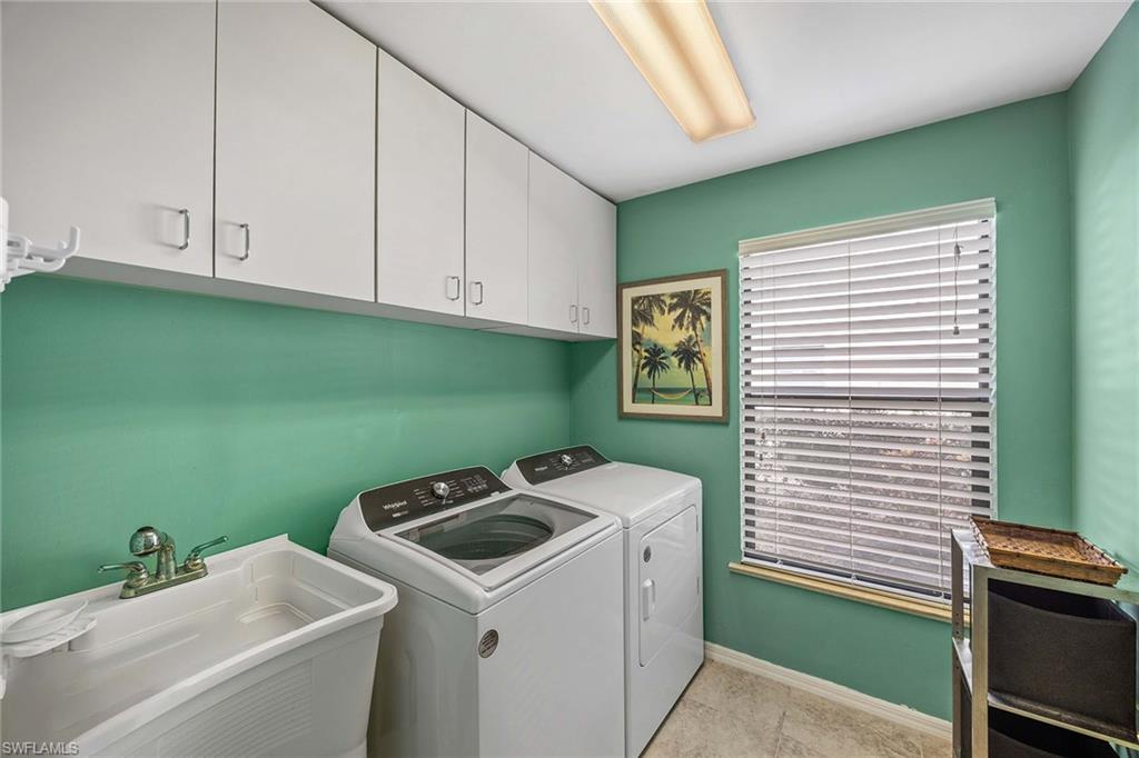 KINGS LAKE - Residential