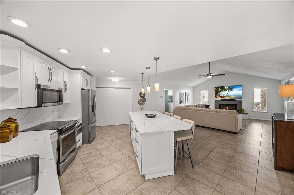 KINGS LAKE - Residential