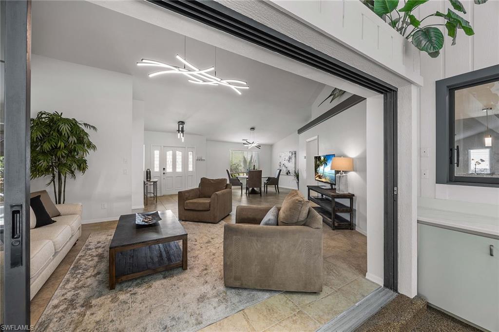 KINGS LAKE - Residential