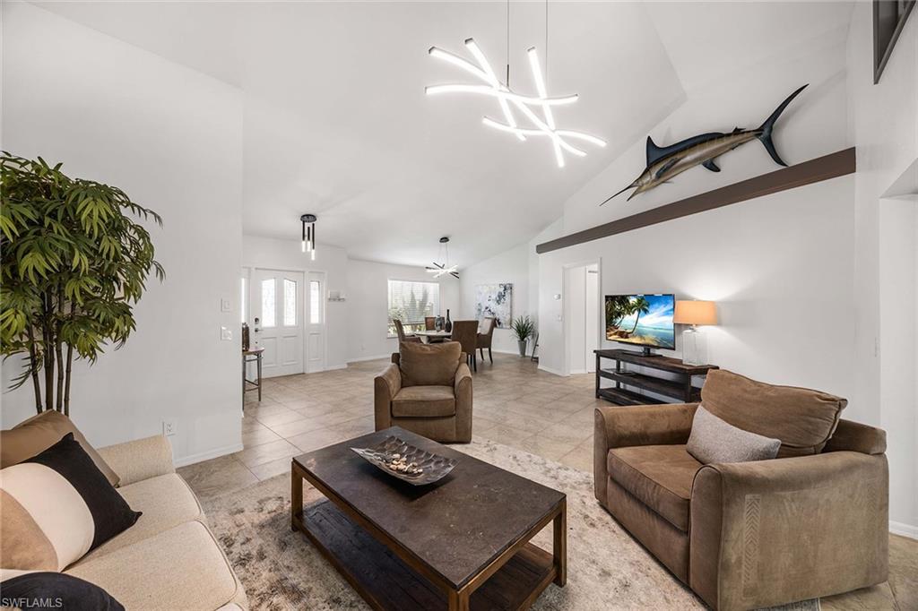 KINGS LAKE - Residential