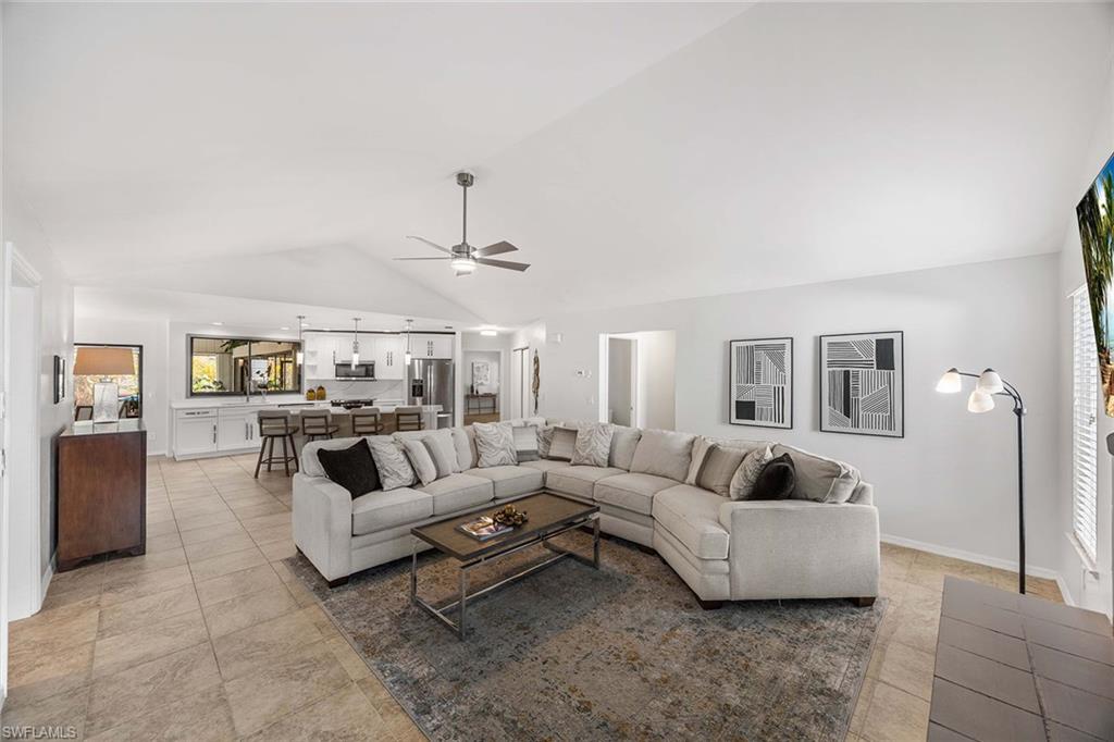 KINGS LAKE - Residential