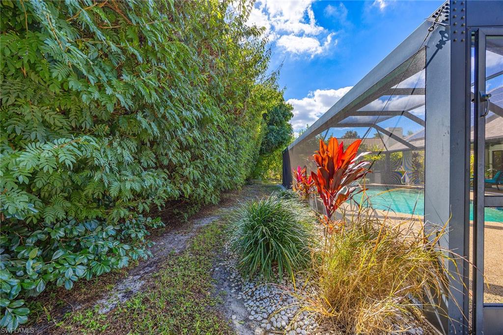 KINGS LAKE - Residential