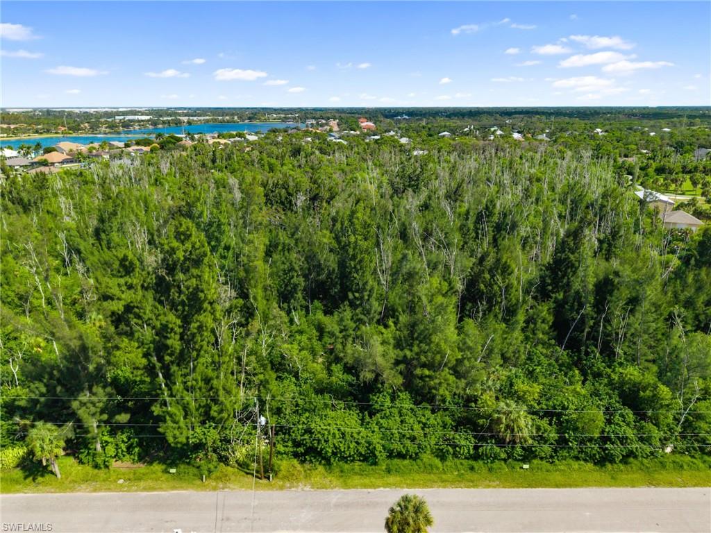 CREEKSIDE ESTATES - Land