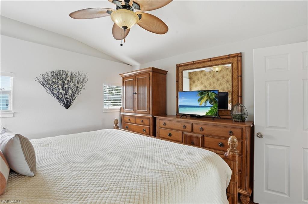 NAPLES MOBILE ESTATES - Residential