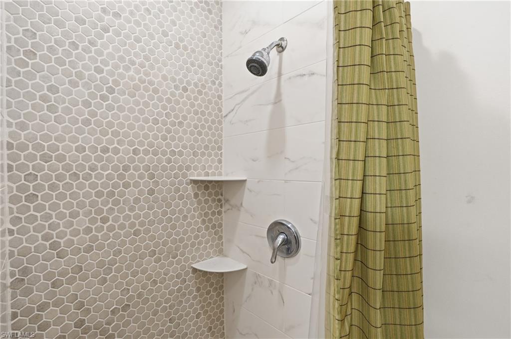 NAPLES MOBILE ESTATES - Residential