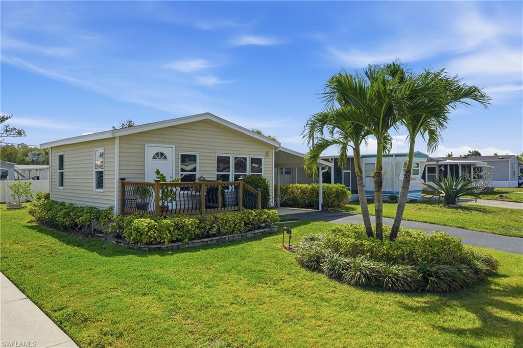 NAPLES MOBILE ESTATES - Residential