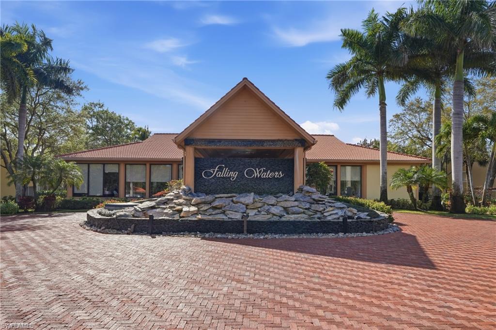 MAGNOLIA FALLS - Residential