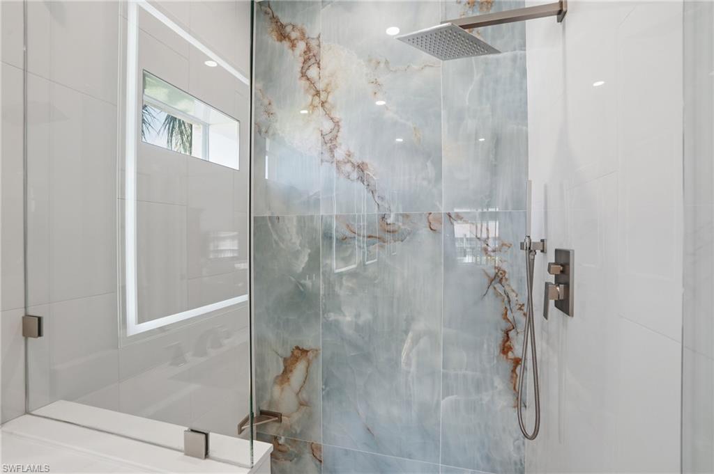 MAGNOLIA FALLS - Residential