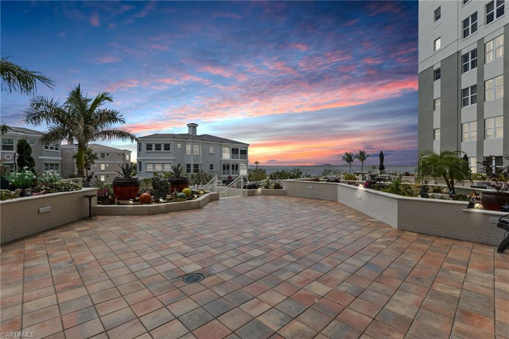 14270 Royal Harbour CT 323