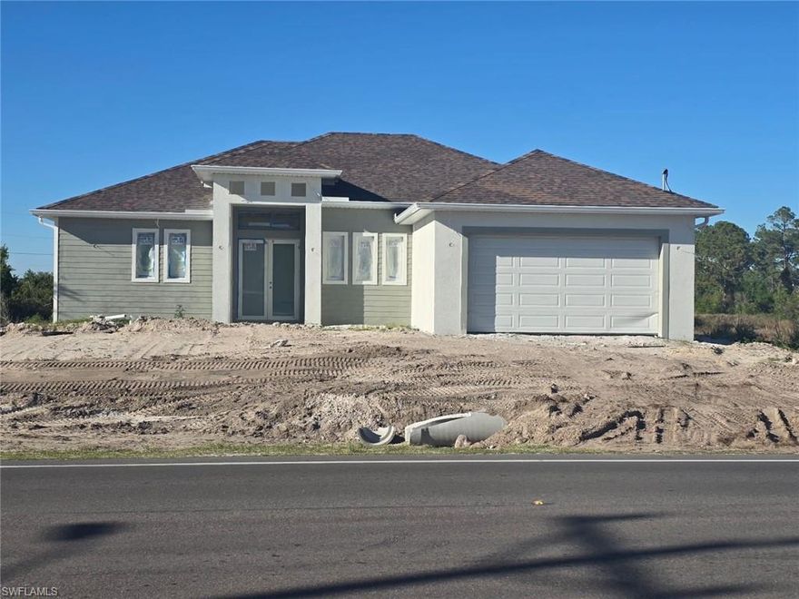 This property is between Gunnery and Sunshine Blvd