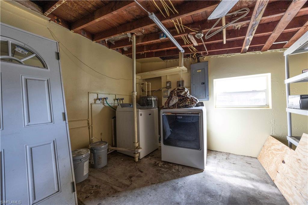 COLONIAL TERRACE - Residential