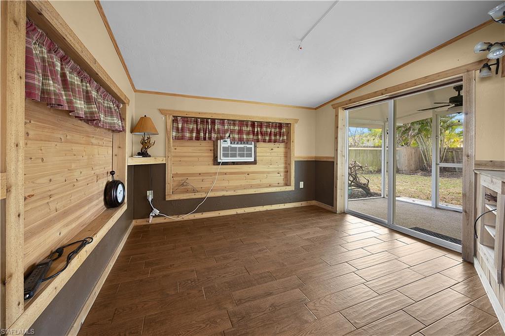 COLONIAL TERRACE - Residential