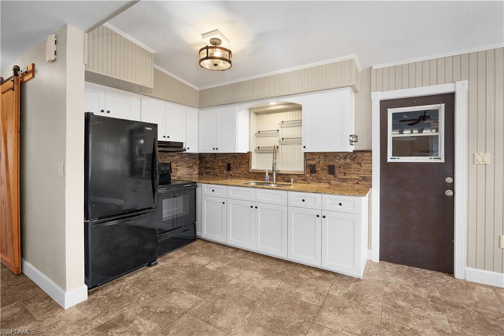 COLONIAL TERRACE - Residential