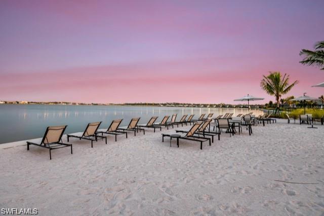 ESPLANADE LAKE CLUB - Residential