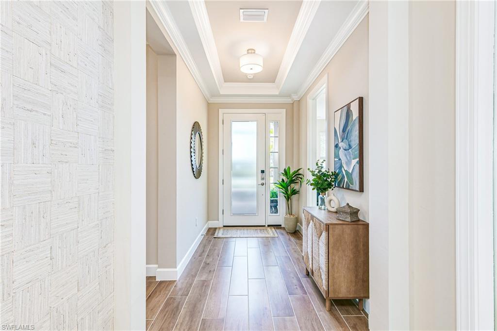 ESPLANADE LAKE CLUB - Residential