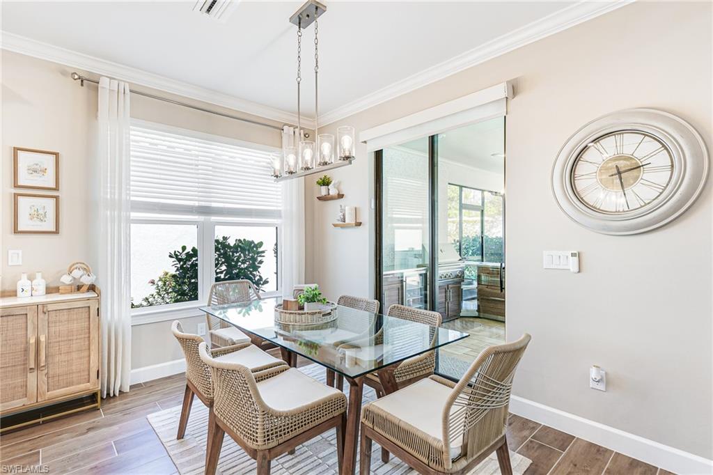 ESPLANADE LAKE CLUB - Residential