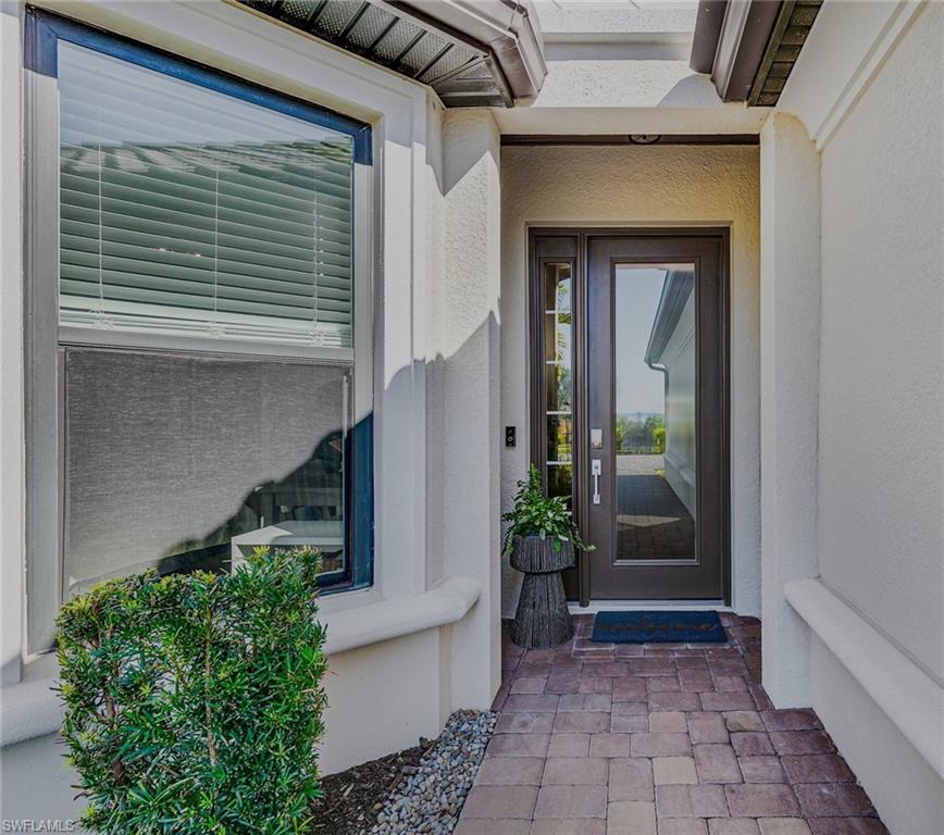 ESPLANADE LAKE CLUB - Residential