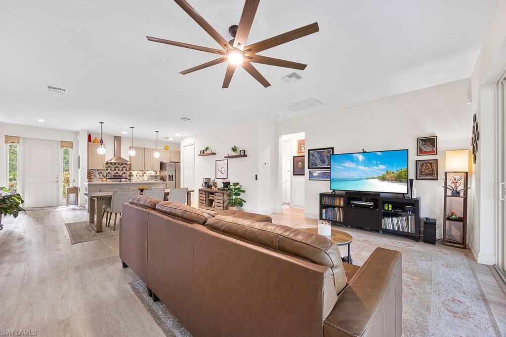 GOLDEN GATE ESTATES - Residential