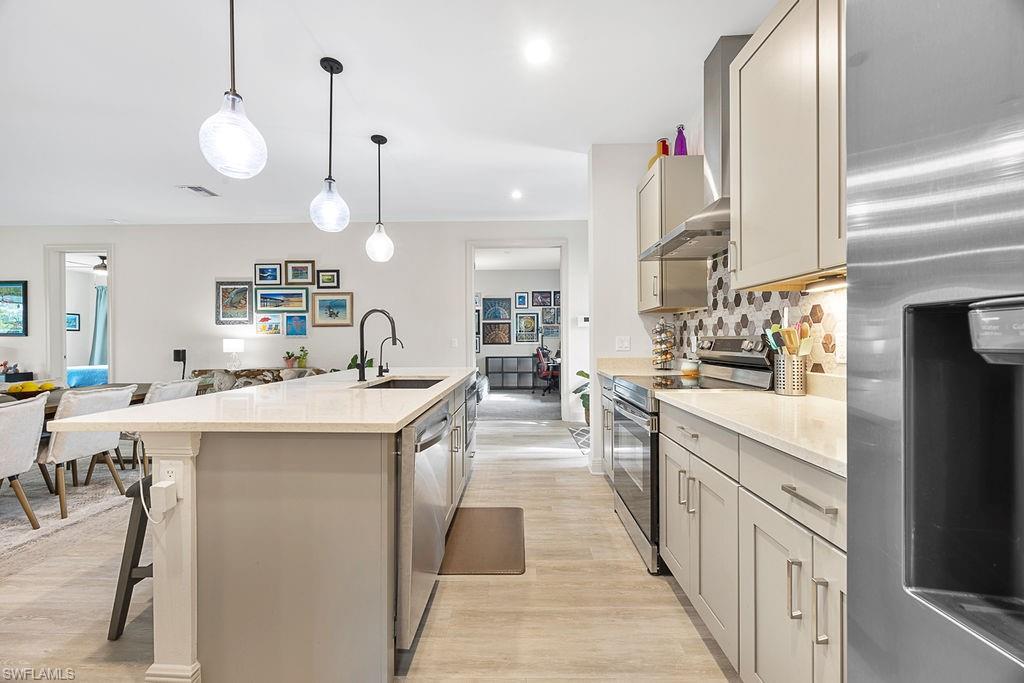 GOLDEN GATE ESTATES - Residential