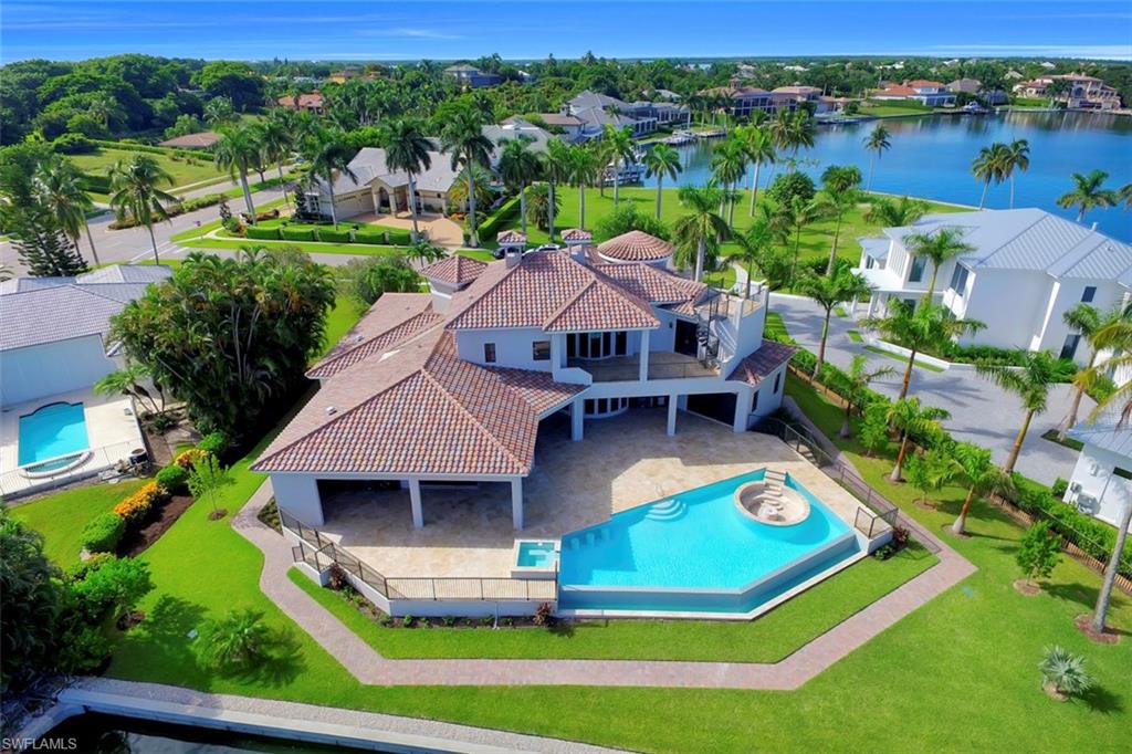 MARCO BEACH - Residential