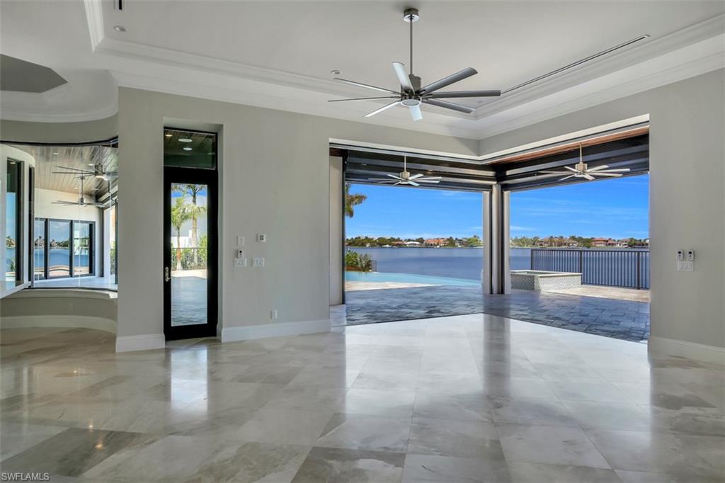 MARCO BEACH - Residential