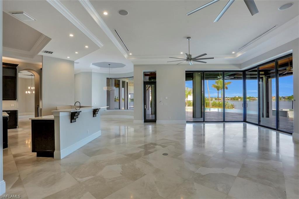 MARCO BEACH - Residential