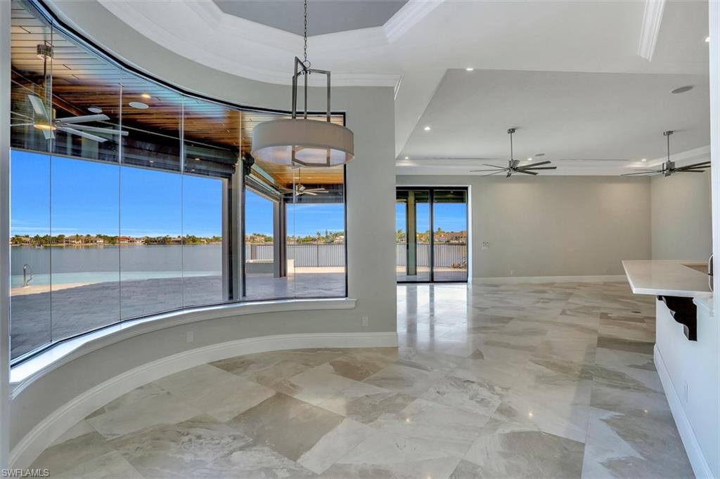 MARCO BEACH - Residential