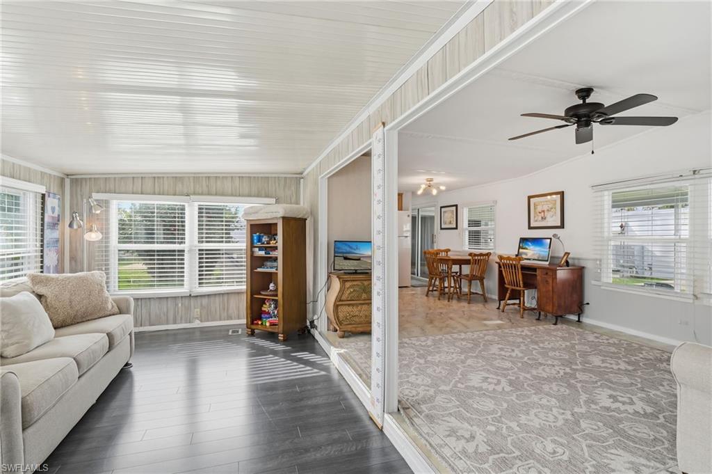 HITCHING POST MOBILE HOME PARK - Residential Lease